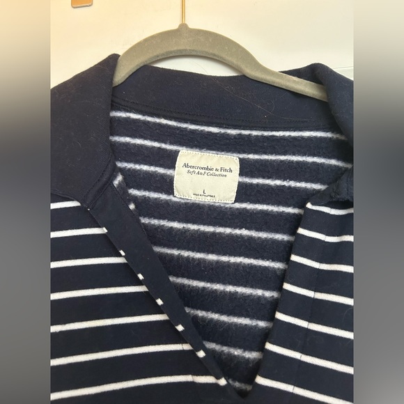 Abercrombie Drama Collar V-Neck crop sweatshirt notch front navy stripes large - Picture 3 of 3